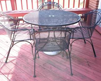 91 - 5 Piece Outdoor Metal Patio Set Table - 29" x 42" Chairs - 34" x 28" x 26"