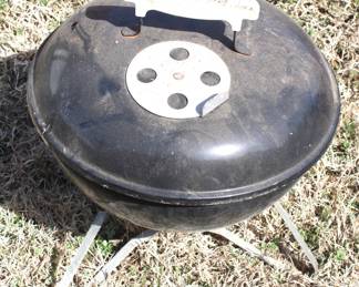 112 - Weber Charcoal Grill - 15" x 16"