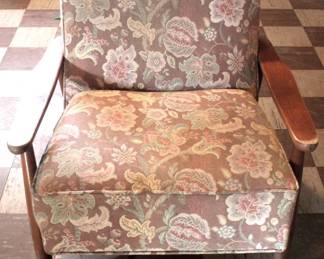 19 - Chair - 30" x 25" x 33"