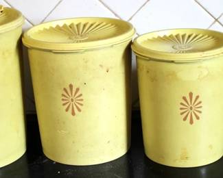 186 - Vintage Tupperware Canister Set 6", 7", 7.5", & 8" Tall