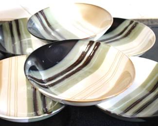 187 - 6 Home Trends Bowls - 8" Round