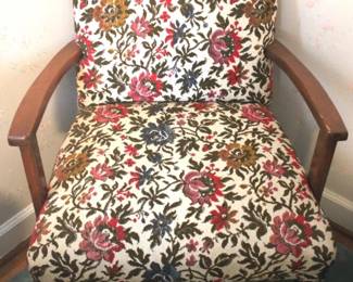 150 - Chair - 35" x 25" x 24"