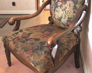 287 - Antique Chair - 31 x 26 x 44