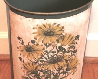 162 - Metal Trash Can - 14" x 10" x 8"