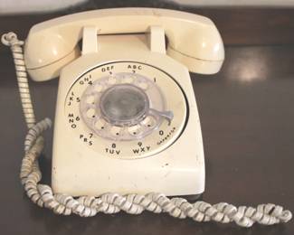 148 - Vintage Rotary Phone - 6" x 6" x 9"