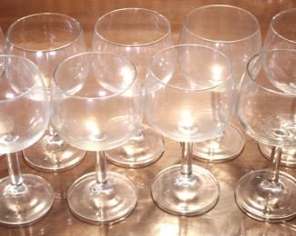 255 - Set of 12 Glasses - 7" Tall