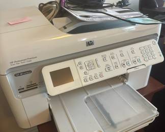 Like-new HP Photosmart wireless printer