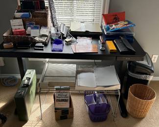 Adjustable desk