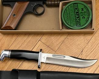 Benjamin Air Pistol & Buck Knife