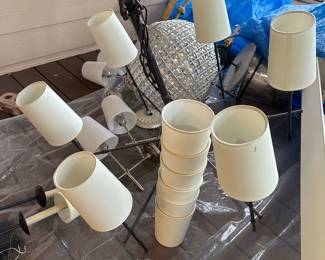 Like new Visual Comforts Bryant chandelier - current catalogue item