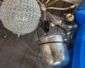 Like new Visual Comforts Ruhlmann chandelier - current catalogue item