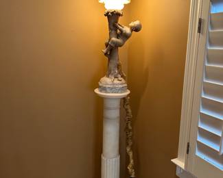 Vintage alabaster statue lamp
