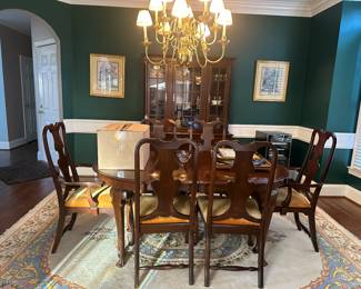Mahogany dining room set 