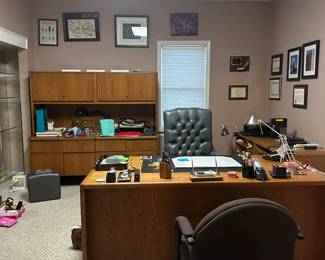 Executive office furniture 