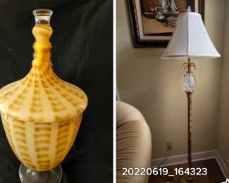 The pole lamp is no longer available in 2nd picture 