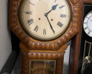 Regulator wall clock