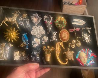 VTG costume pins