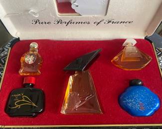Vintage full perfume bottles with case