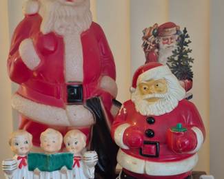Santa blow mold. Plastic Santa light. Carolers