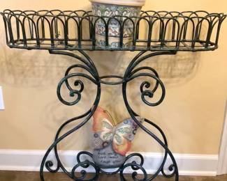 Iron Plant Holder
