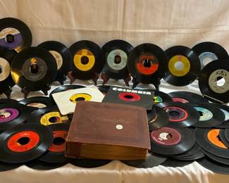 002 A Stax Of 45s