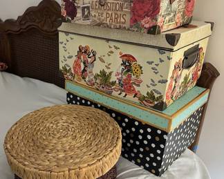Sturdy, decorated cardboard storage boxes — 3 Nested Storage baskets