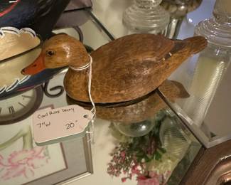 A74 - $20. Carl Huxx Decoy measures 7" long.