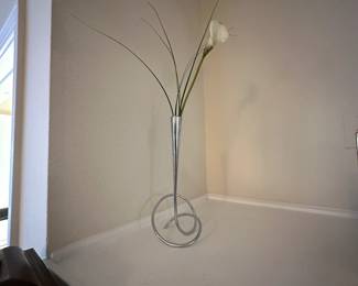 A30 - $20. Black & Blum Flower Loop Vase. Measures 12" tall.