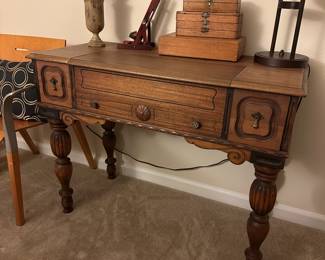 A69 - $125. 1930s Secretary Desk. Measures 41.5" wide x 20.5" deep x 32" tall.