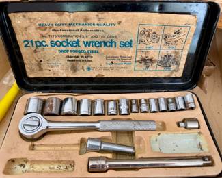 Socket wrench set