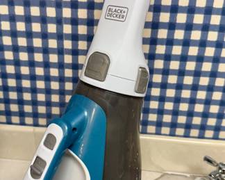 Black & Decker hand vac