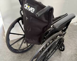 Drive wheelchair