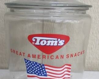 Tom's Snack Jar