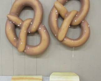 Pretzels & Chips Wall Advertising