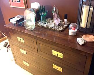 Henredon bedroom chest