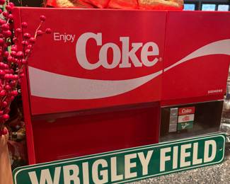 Countertop Coca Cola machine 