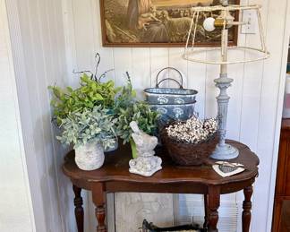 Vintage Table, Singer Sewing Machine, and Lots of Home Decor