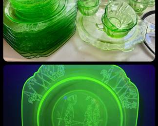 Uranium Parrot Dishes