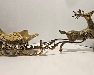Vintage brass reindeer/sleigh candy dish