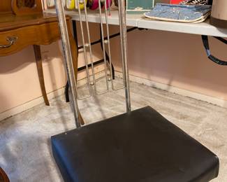 gentlemans butler chair