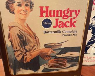 Vintage cooking tins