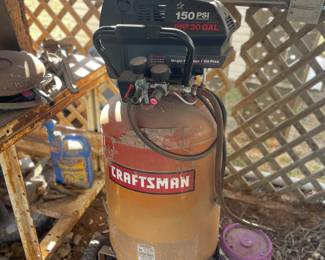 Vintage Portable Craftsman 150 PSI Air Compressor 