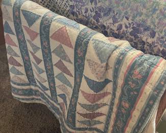 Quilts and quilt stand