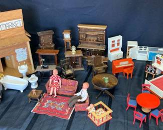 CT611Pops Market And Miniatures For Dollhouse Lot