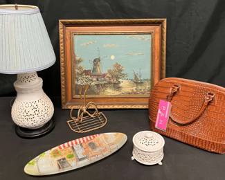 CT577Embroidered Art More