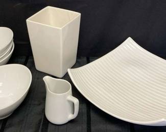CT589Crate And Barrel Porcelain Bowls Plus More
