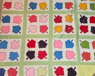 Beautiful Green Multicolor Leaf Quilt