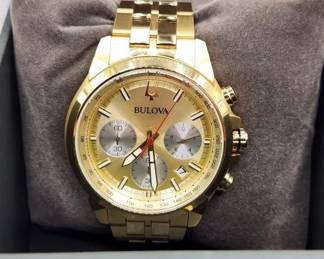  MENS BULOVA WATCH . LIKE NEW WITH BOX AND