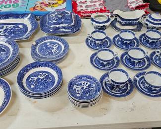 BLUE AND WHITE DISHES