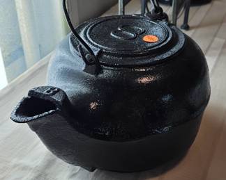 CAST IRON KETTLE
